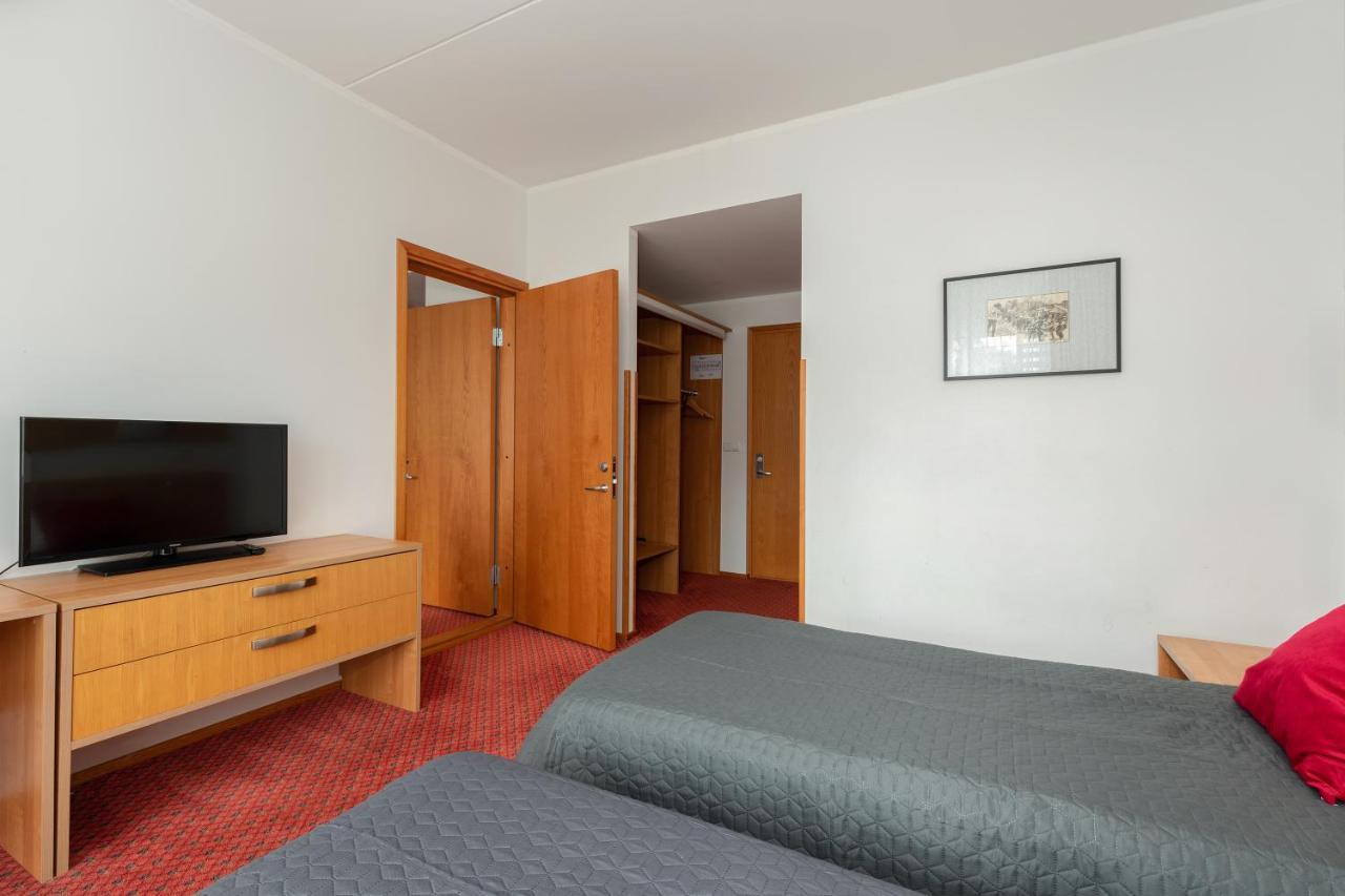 Raadimoisa Hotell Tartu Buitenkant foto