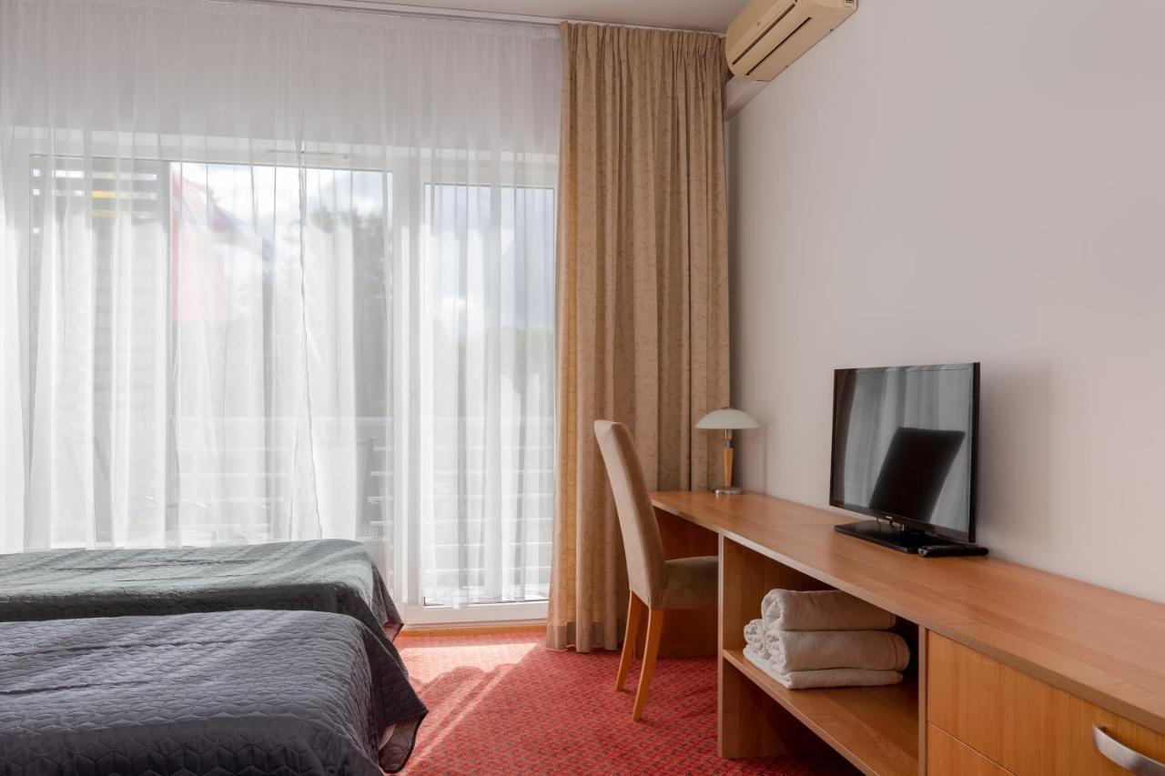 Raadimoisa Hotell Tartu Buitenkant foto