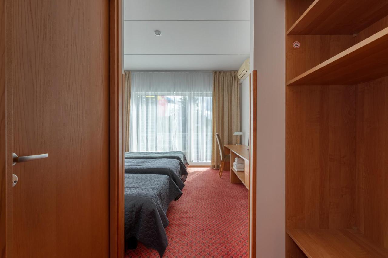Raadimoisa Hotell Tartu Buitenkant foto