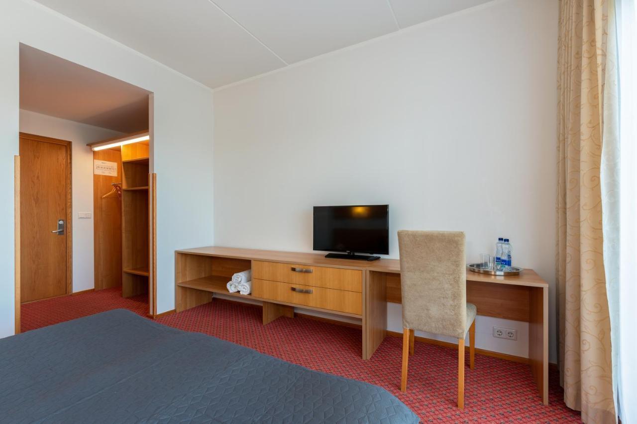 Raadimoisa Hotell Tartu Buitenkant foto