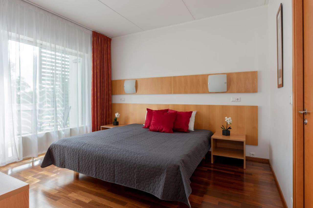 Raadimoisa Hotell Tartu Buitenkant foto