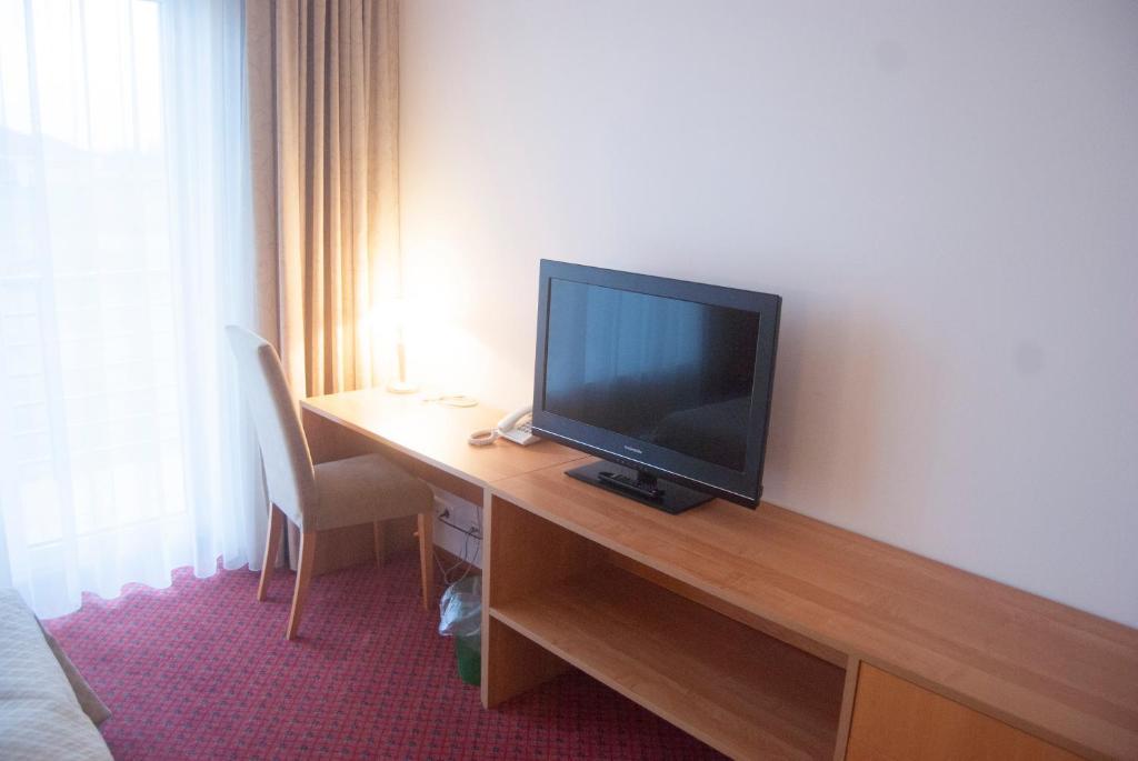 Raadimoisa Hotell Tartu Buitenkant foto