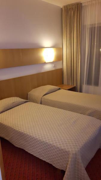 Raadimoisa Hotell Tartu Buitenkant foto